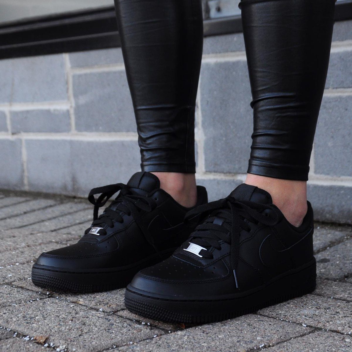 Giày Nike Wmns Air Force 1 '07 'Black' 315115-038 - Ảnh 3