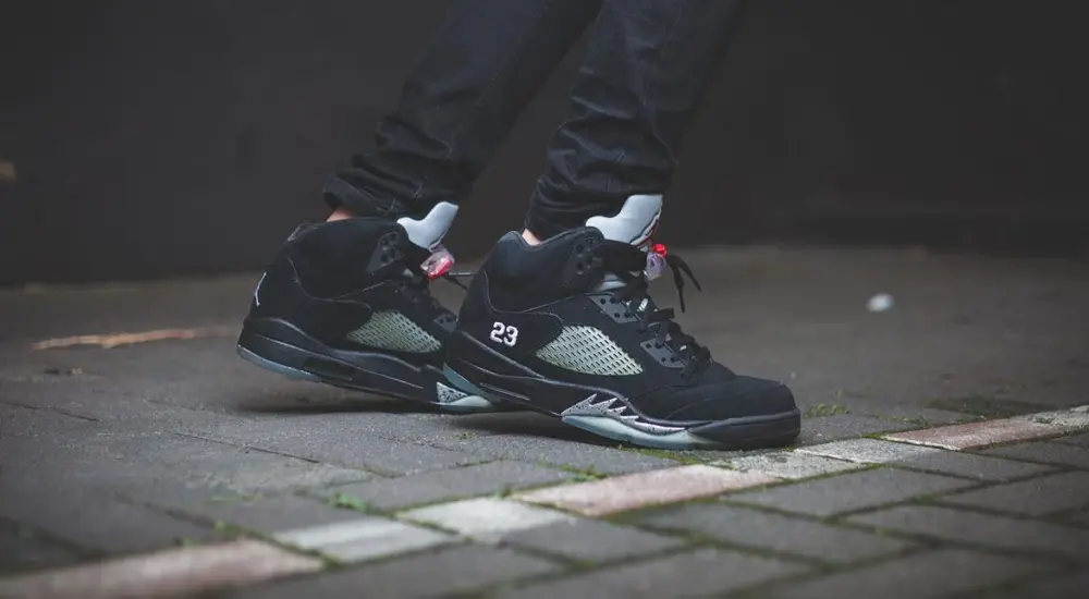 Giày Nike Air Jordan 5 Retro 'Metallic' 2011 136027-010 - Ảnh 3