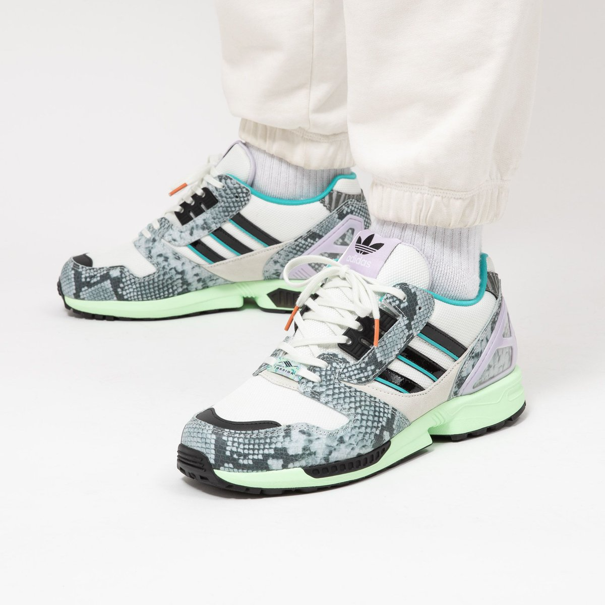 Giày Adidas ZX 8000 'Lethal Nights' FW2152 - Ảnh 4