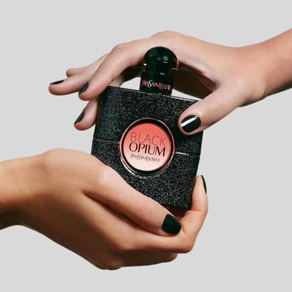 Alternative view of Nước Hoa Saint Laurent Black Opium EDP