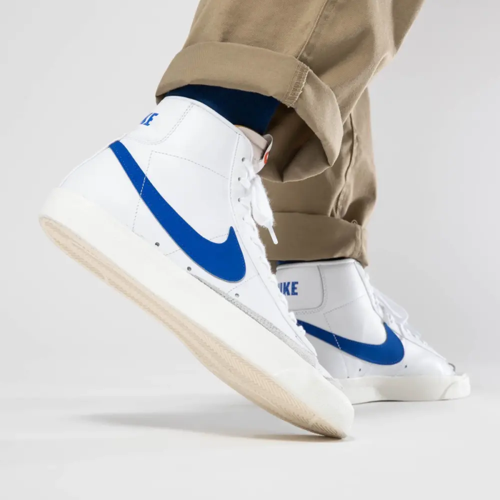 Alternative view of Giày Nike Blazer Mid '77 Vintage 'Racer Blue' BQ6806-103