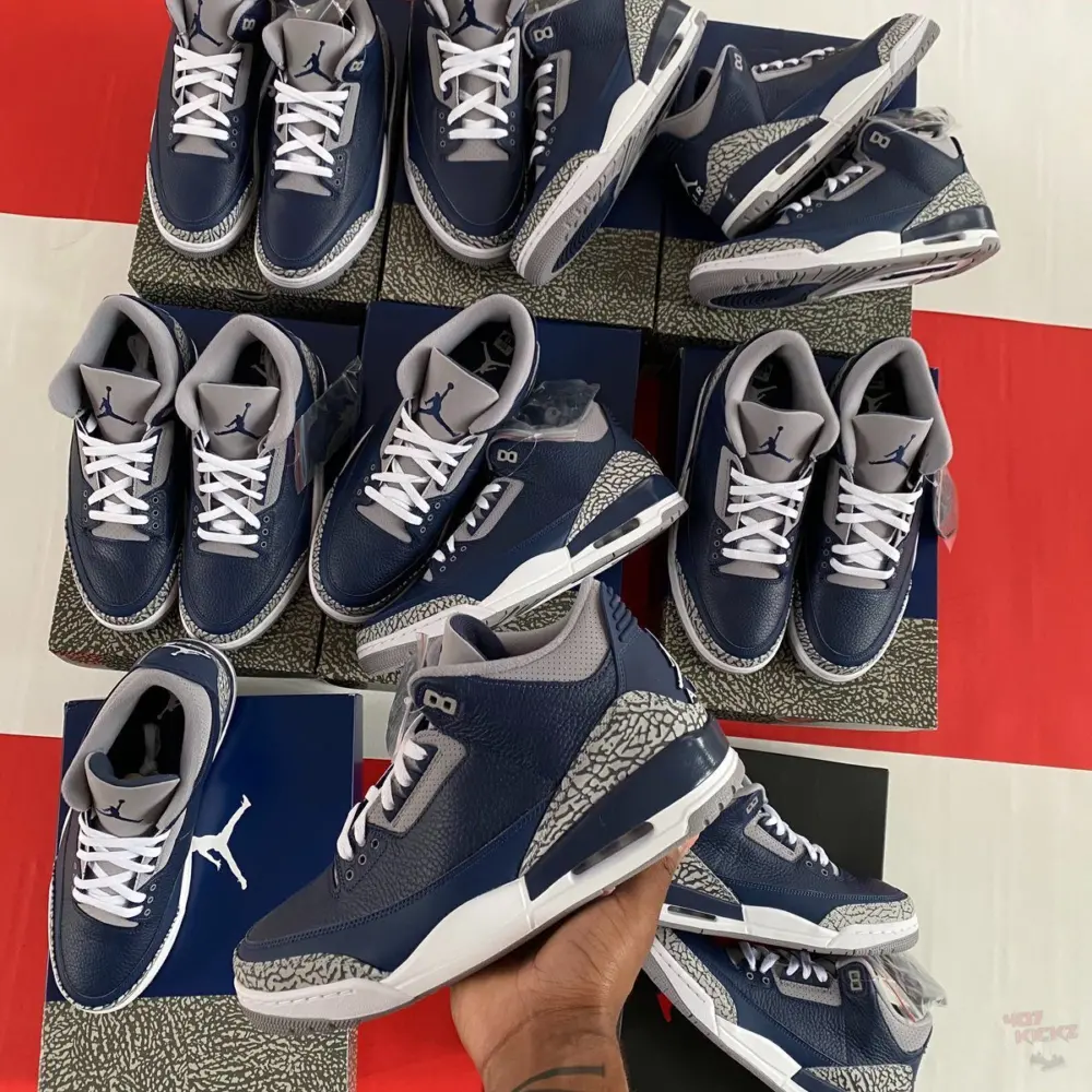 Alternative view of Giày Nike Air Jordan 3 Retro 'Georgetown' CT8532-401