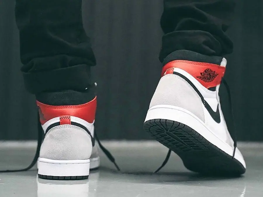 Giày Nike Air Jordan 1 Retro High OG 'Light Smoke Grey' 555088-126 - Ảnh 3