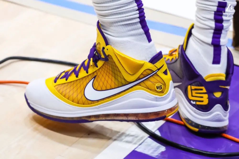 Alternative view of Giày Nike LeBron 7 GS QS 'Media Day' DA3203-500
