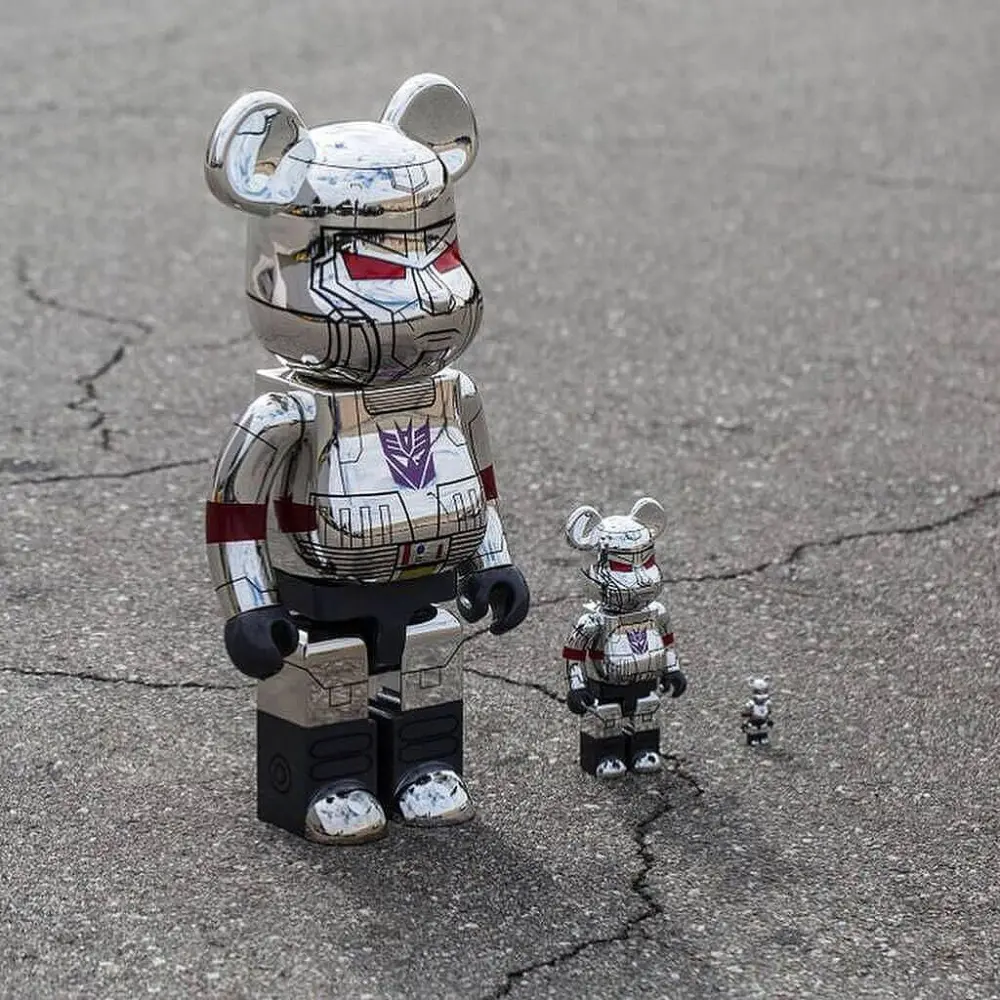 Alternative view of Mô Hình Bearbrick BAIT x Medicom Transformer Megatron Silver