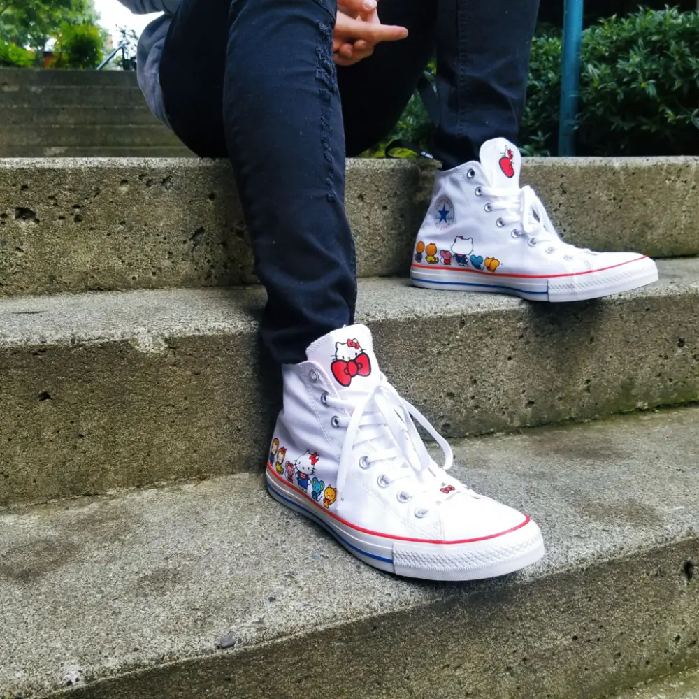 Giày Converse Hello Kitty x Chuck Taylor All Star Canvas Hi 'White' 162944C - Ảnh 4