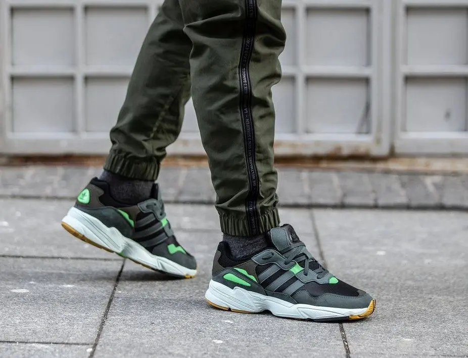 Giày Adidas Yung-96 'Olive Gum' F35018 - Ảnh 4