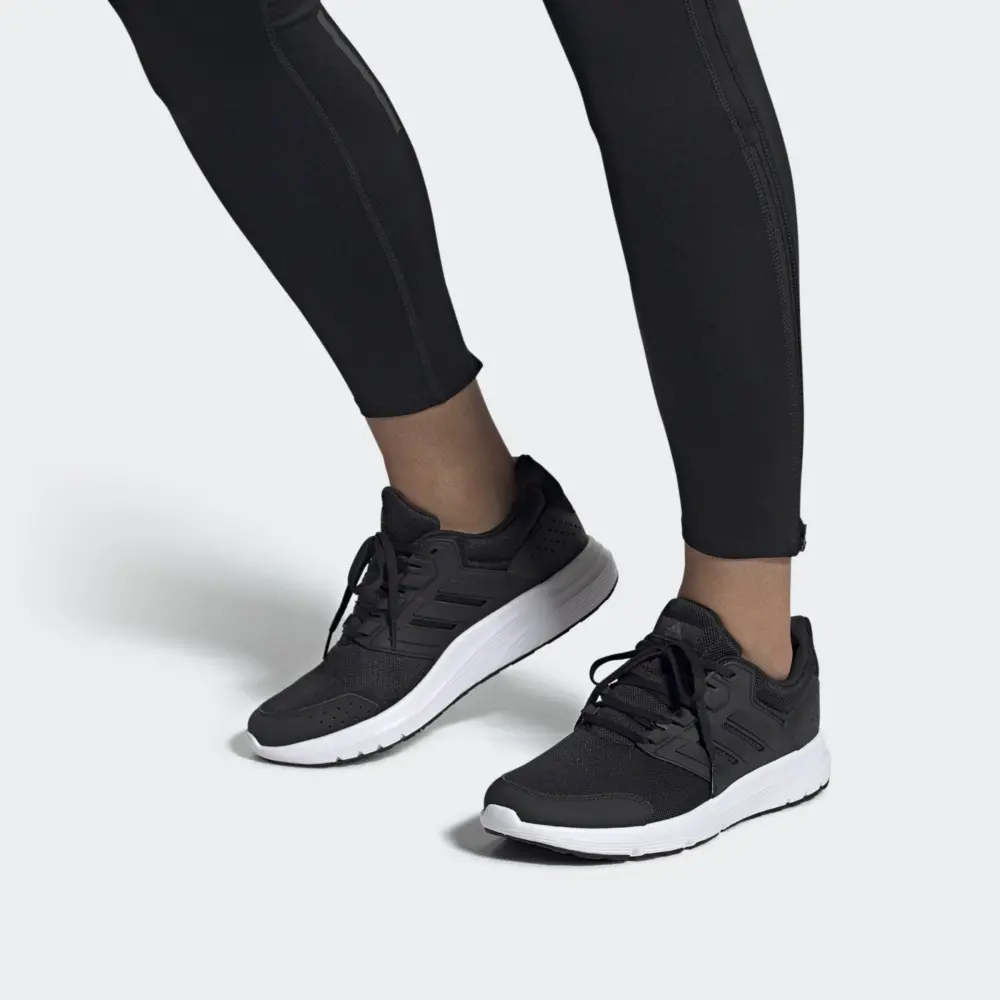 Alternative view of Giày Adidas Galaxy 4 'Core Black' F36163