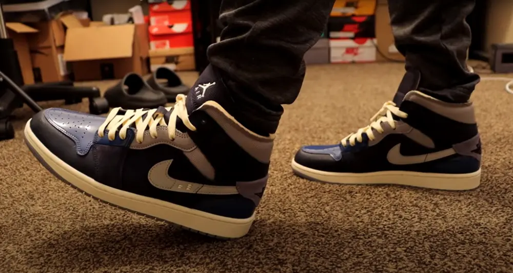 Alternative view of Giày Nike Air Jordan 1 Mid SE Craft 'Inside Out - Obsidian' DR8868-400