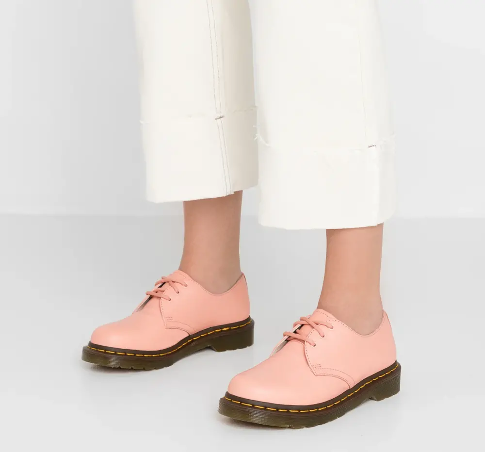 Alternative view of Giày Dr.Martens 1461 Women's Virginia Leather Oxford 'Pink' 24481672