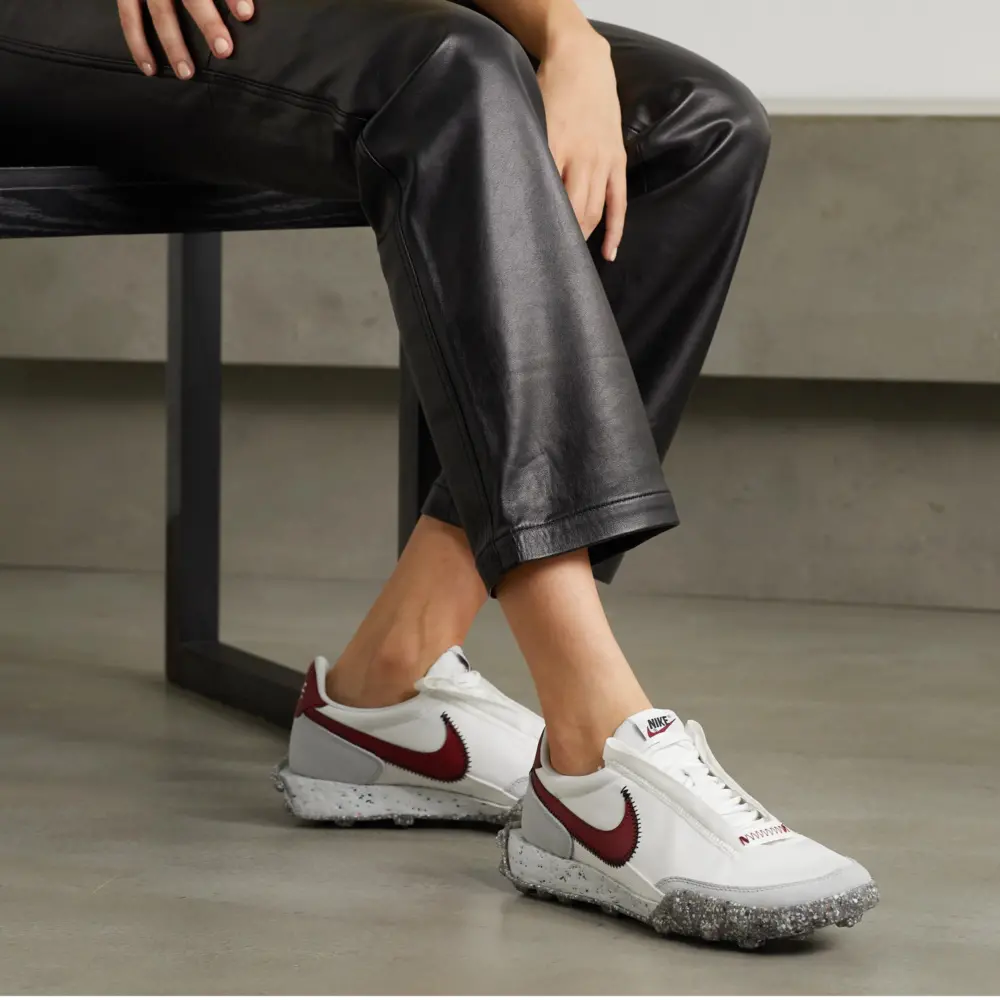 Alternative view of Giày Nike Waffle Racer Crater 'Summit White Red' CT1983-103