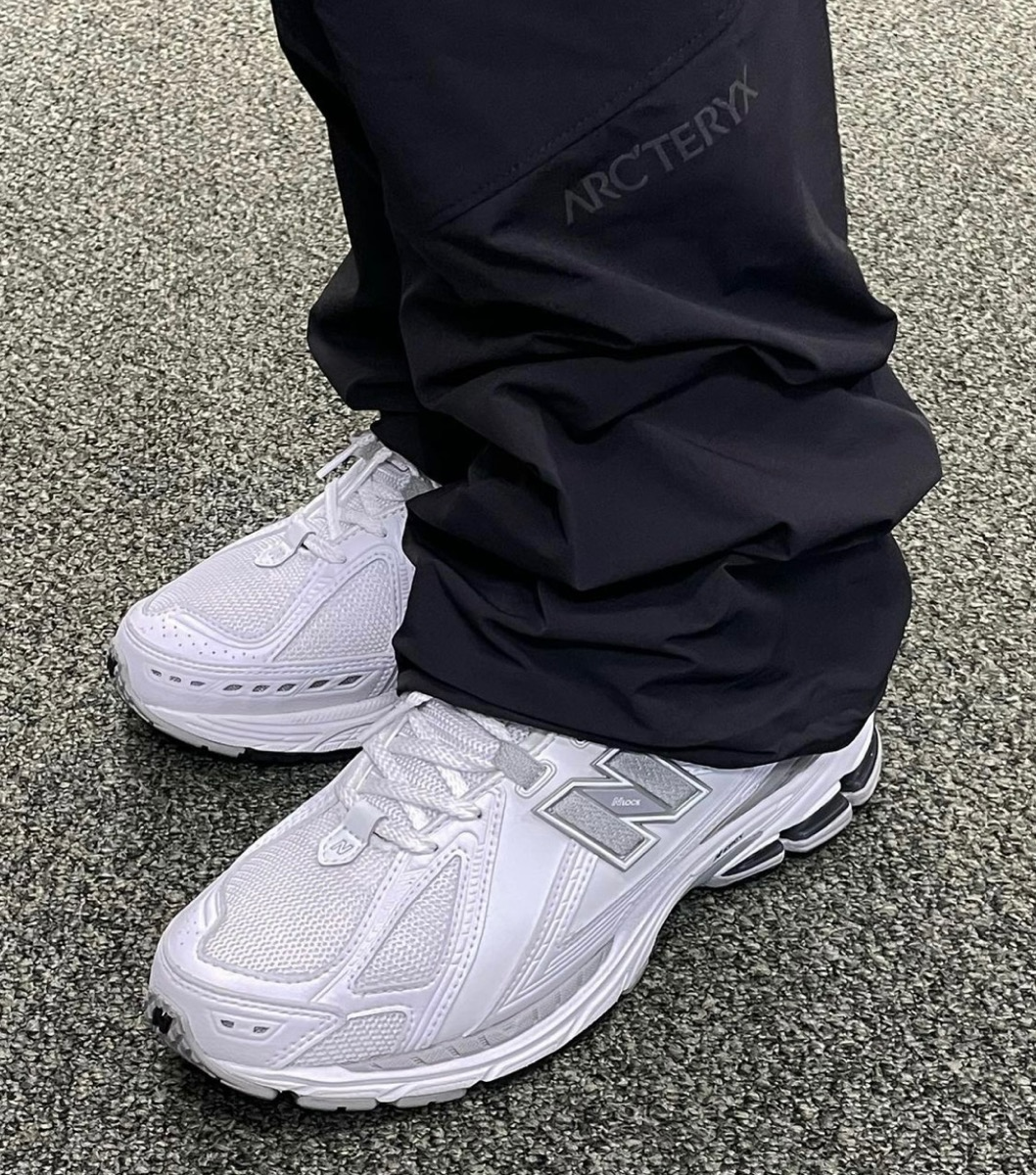 Giày New Balance 1906R 'White Rain Cloud' M1906RE - Ảnh 4