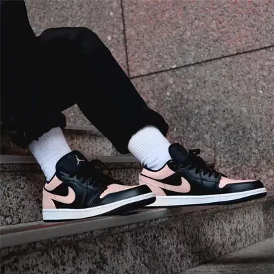 Giày Nike Air Jordan 1 Low 'Crimson Tint' 553558-034 - Ảnh 3