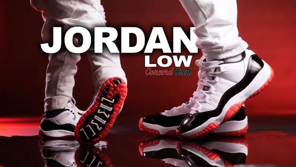 Alternative view of Giày Nike Air Jordan 11 Retro Low 'Concord-Bred' AV2187-160