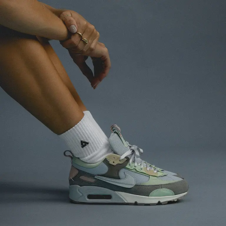 Alternative view of Giày Nike Air Max 90 Futura 'Sky Grey And Seafoam' DM9922-001