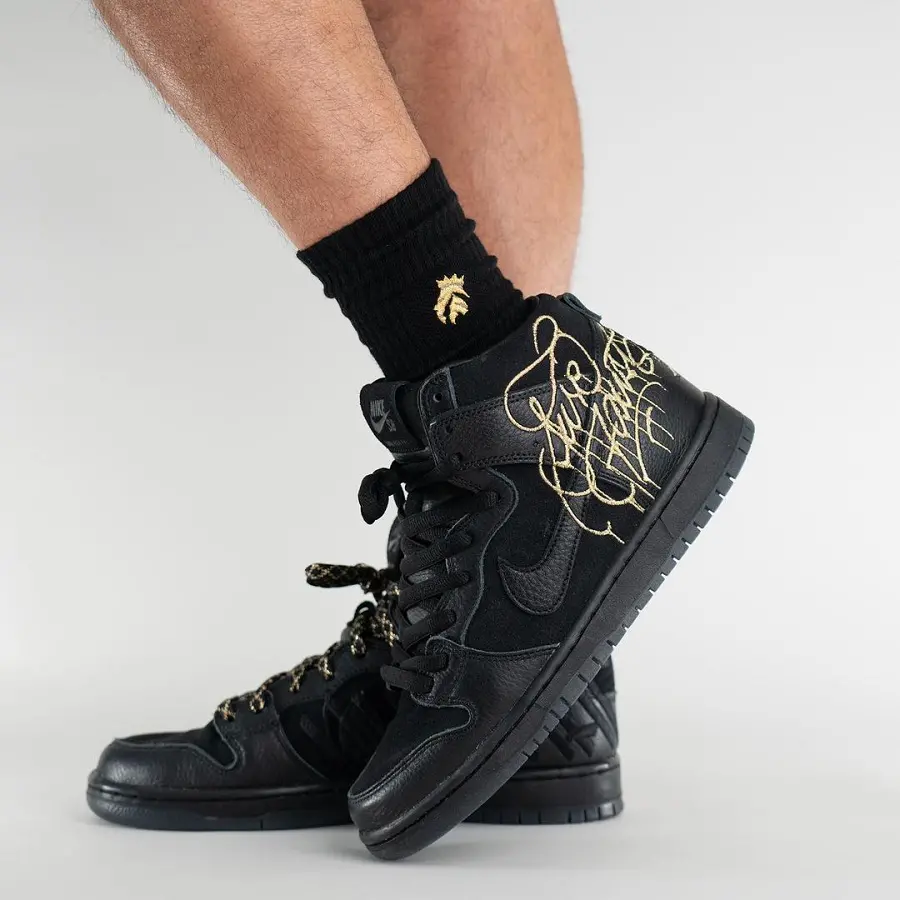 Giày Nike SB Dunk High FAUST 'Black Gold' DH7755-001 - Ảnh 3
