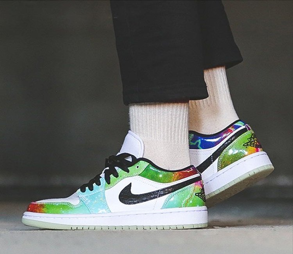 Giày Nike Air Jordan 1 Low Galaxy (W) CW7310-909 - Ảnh 5