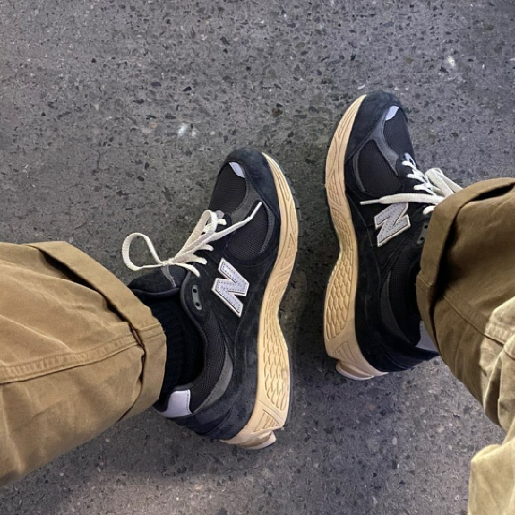 Giày New Balance 2002R 'Black' M2002RHO - Ảnh 4