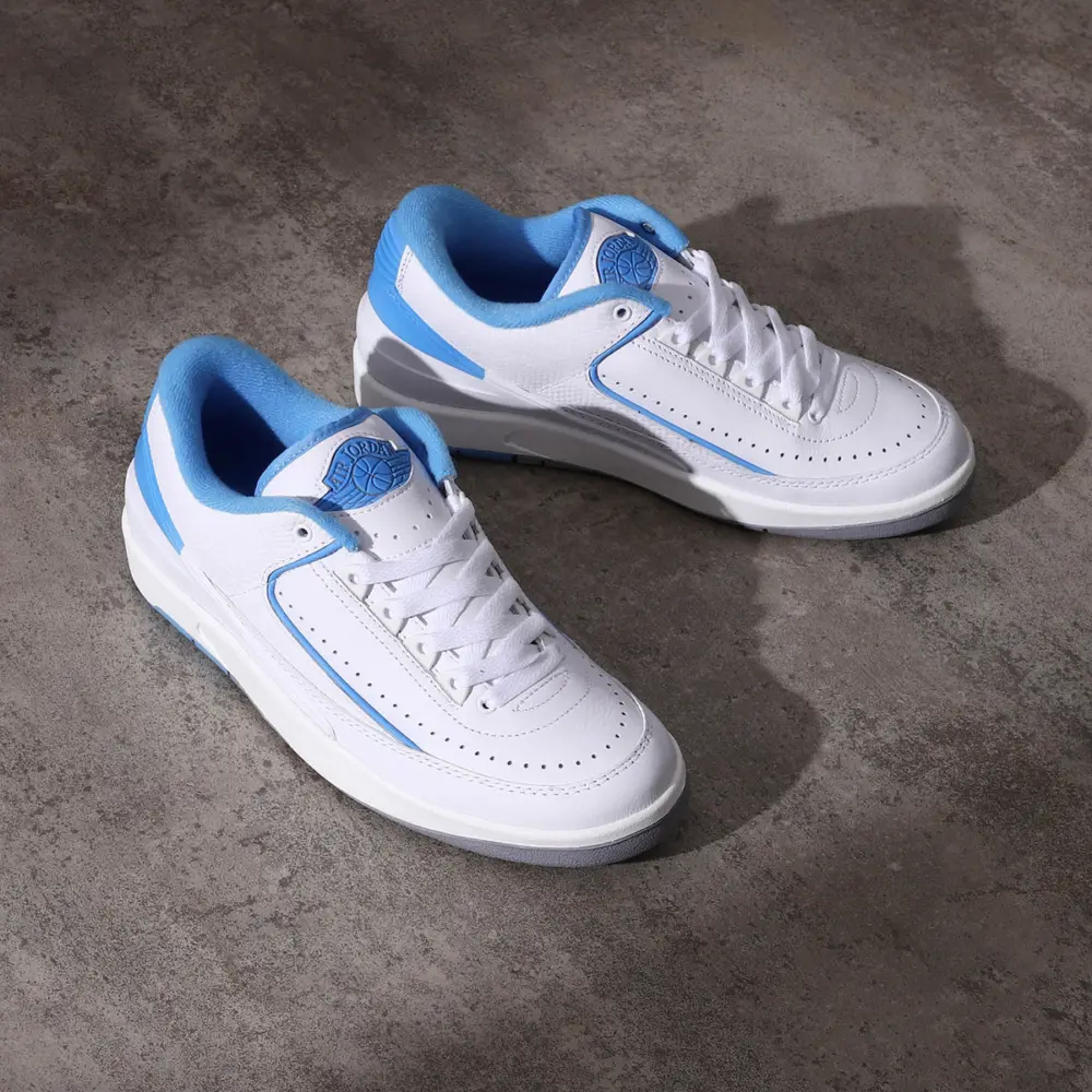 Alternative view of Giày Nike Jordan 2 Retro Low UNC (GS) Kids FJ6869-104