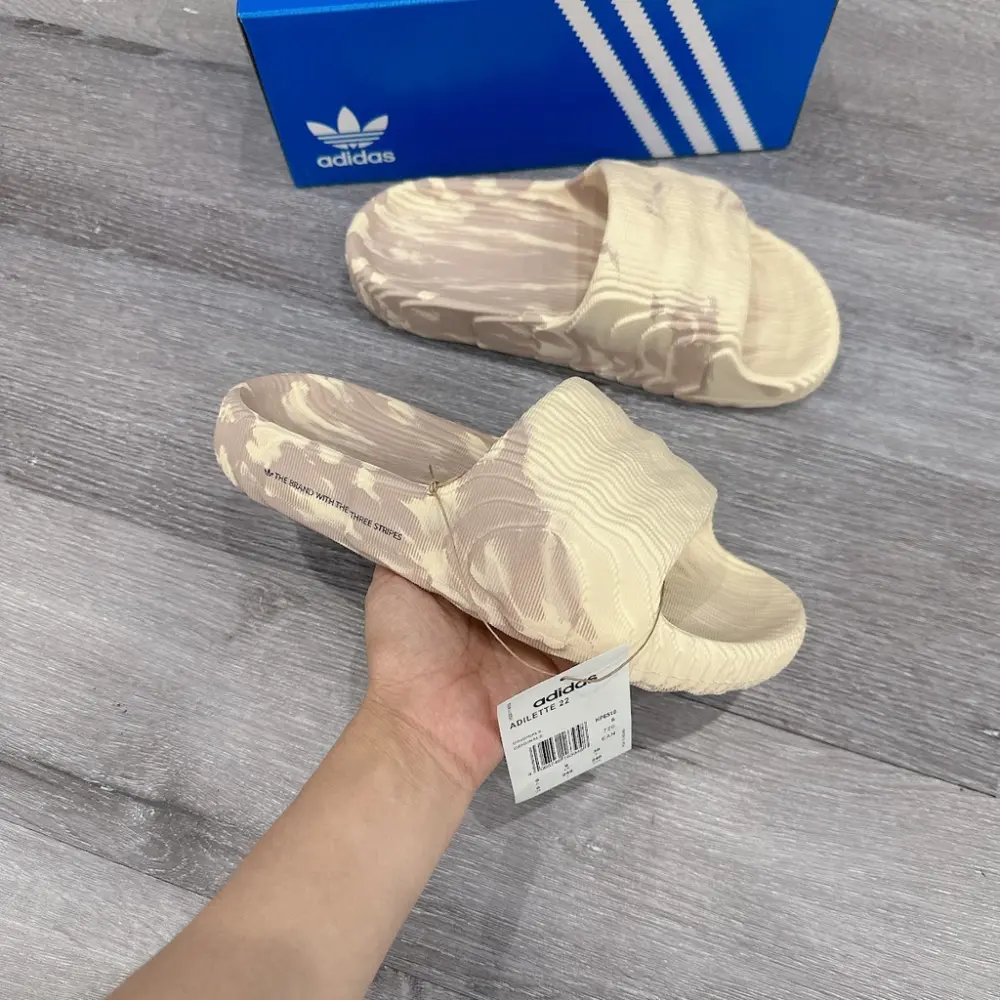 Alternative view of Dép Adidas Adilette 22 'Sand Strata Wonder Taupe' HP6516