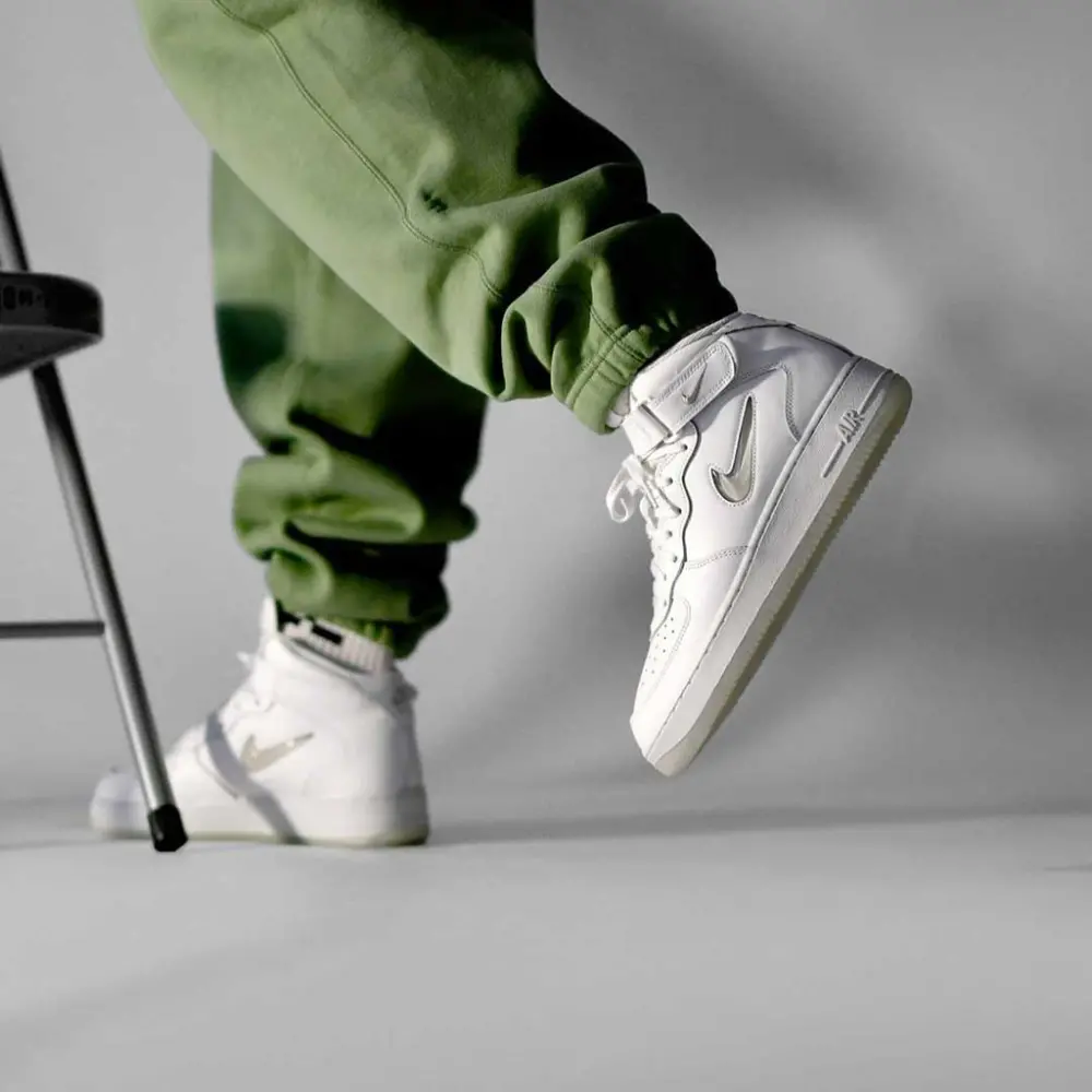 Alternative view of Giày Nike Air Force 1 'Summit White' DZ2672-101