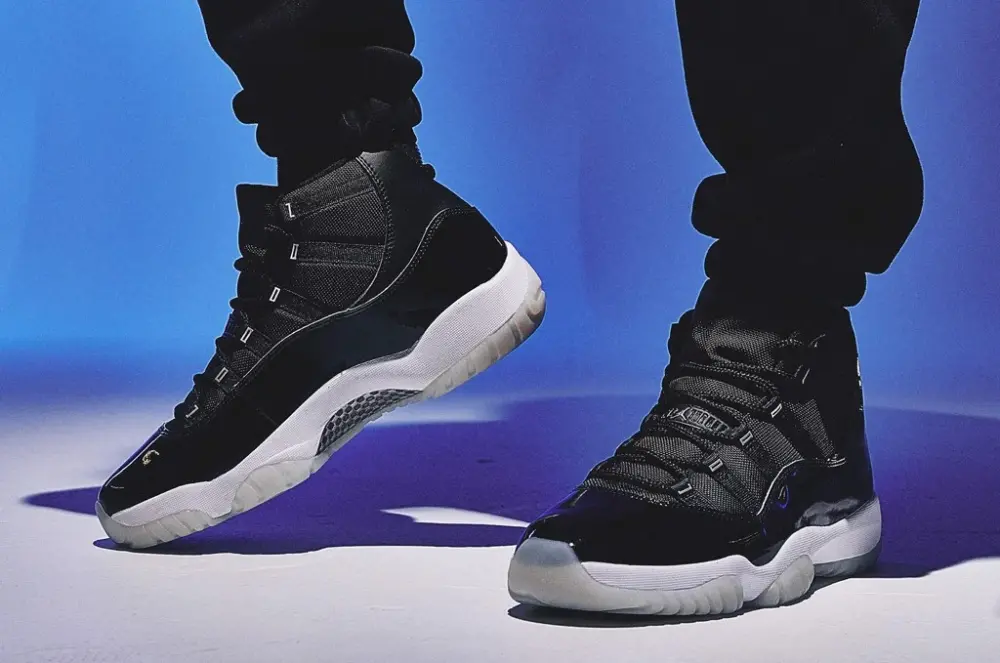 Alternative view of Giày Nike Air Jordan 11 Retro GS Jubilee 25th Anniversary 378038-011