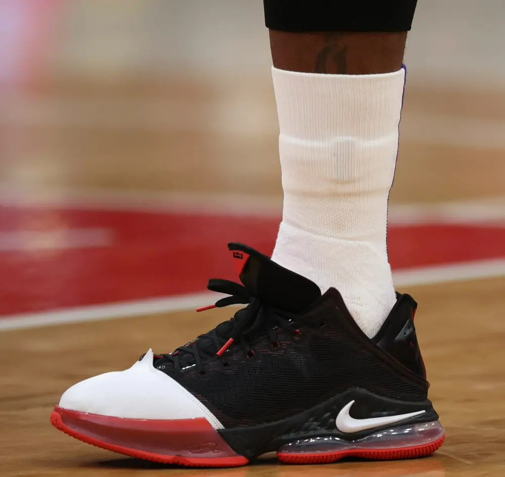 Giày Nike Lebron XIX Low EP 19 'Bred' DH1271-001 - Ảnh 6