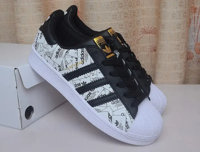 Alternative view of Giày Adidas Superstar 'Label Collage' FV2819