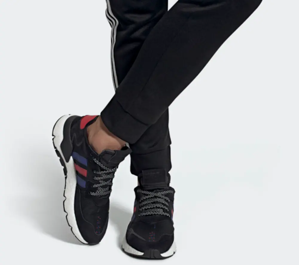 Alternative view of Giày Adidas Nite Jogger 'Black Royal Scarlet' FV3585