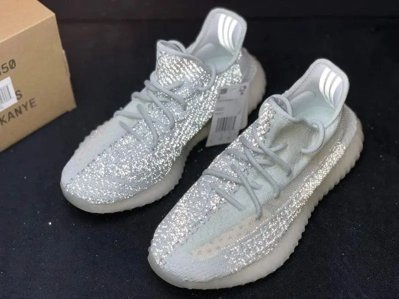 Alternative view of Giày Adidas Yeezy Boost 350 V2 'Cloud White Reflective' FW5317