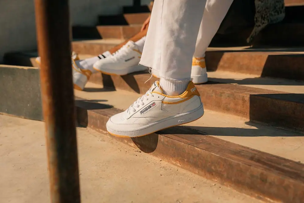 Alternative view of Giày Reebok Club C 85 35th Anniversary 'White Fierce Gold' FX3373