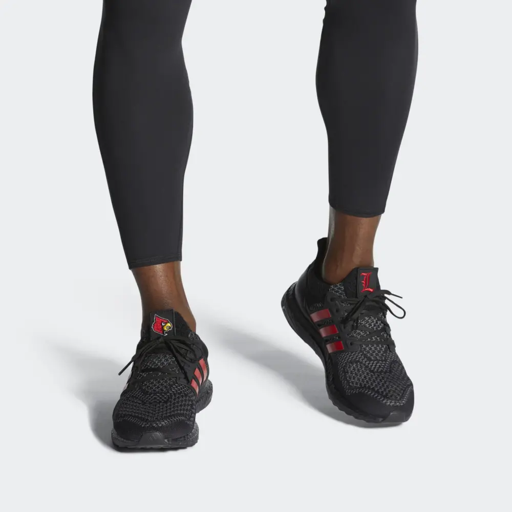 Alternative view of Giày Adidas UltraBoost 1.0 'NCAA Pack - Louisville' FY5801