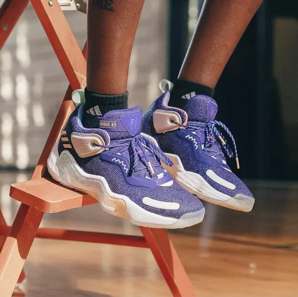 Alternative view of Giày Adidas D.O.N. Issue 3 GCA 'Playground Hoops' GV7264