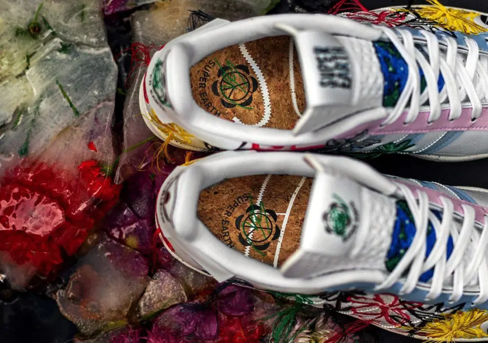 Alternative view of Giày Adidas Sean Wotherspoon x Superstar 'Super Earth' FZ4724