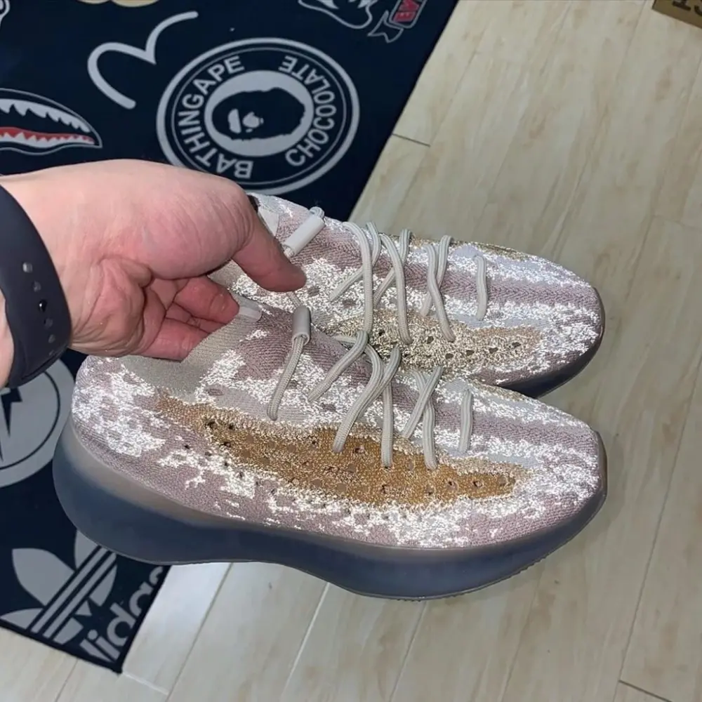 Alternative view of Giày Adidas Yeezy Boost 380 'Pepper Reflective' FZ4977