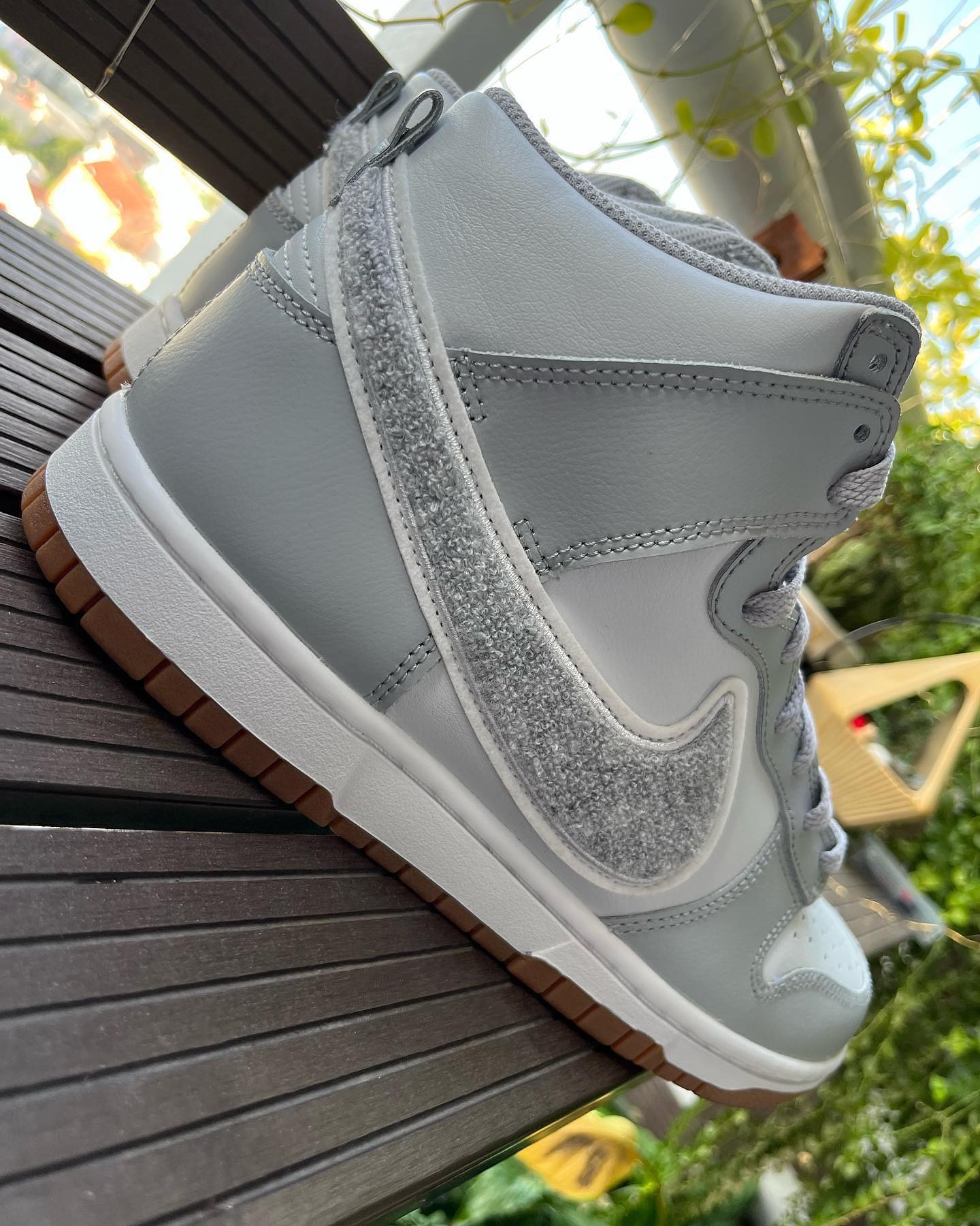 Giày Nike Dunk High University Chenille Swoosh Light Smoke Grey DR8805-003 - Ảnh 6