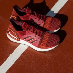 Alternative view of Giày Adidas UltraBoost 19 'Active Maroon' G27509