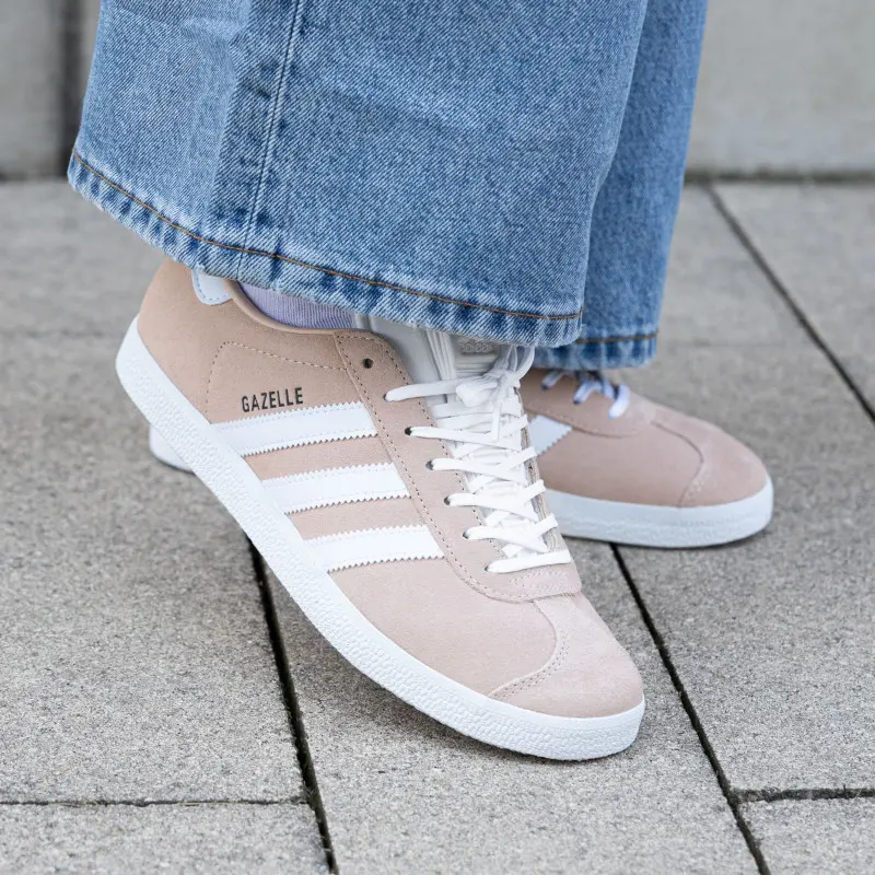 Alternative view of Giày Adidas Gazelle 'Halo Blush' ID7006