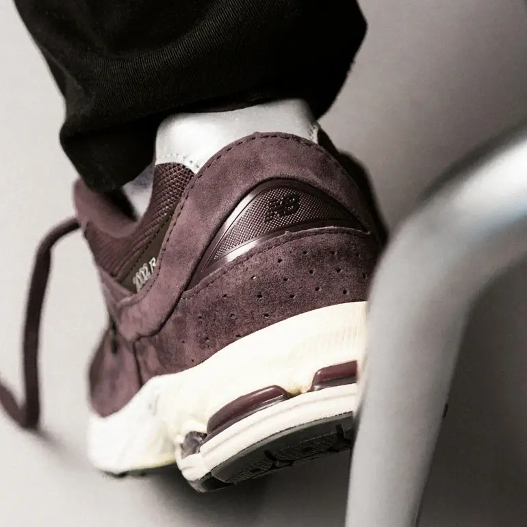 Giày New Balance 2002R 'Dark Grape' M2002RCD - Ảnh 6