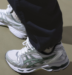 Alternative view of Giày Asics Gel-Kayano 14 ‘White Slate Grey’ 1201A019-107