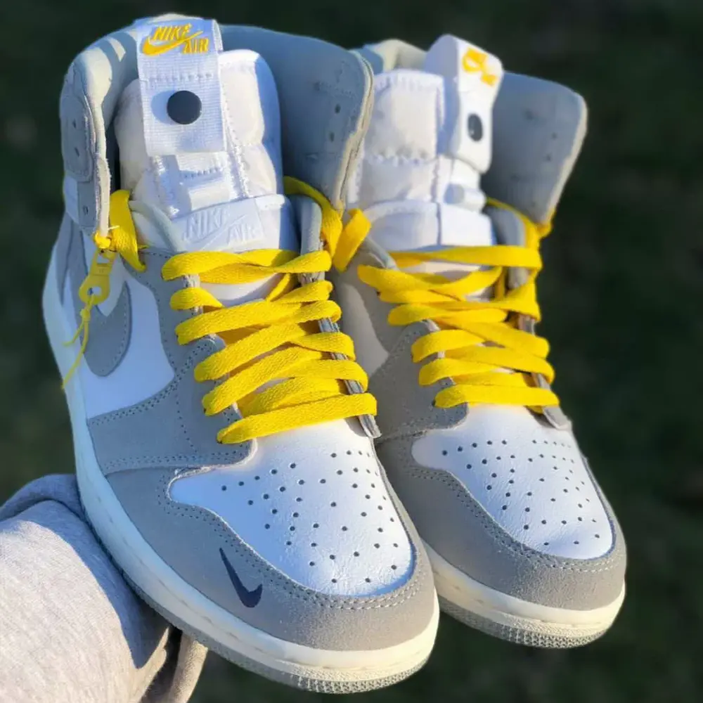 Alternative view of Giày Nike Air Jordan 1 High Switch 'Light Smoke Grey' CW6576-100
