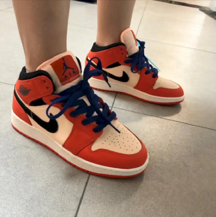 Alternative view of Giày Nike Air Jordan 1 Mid 'Team Orange Black' BQ6931-800