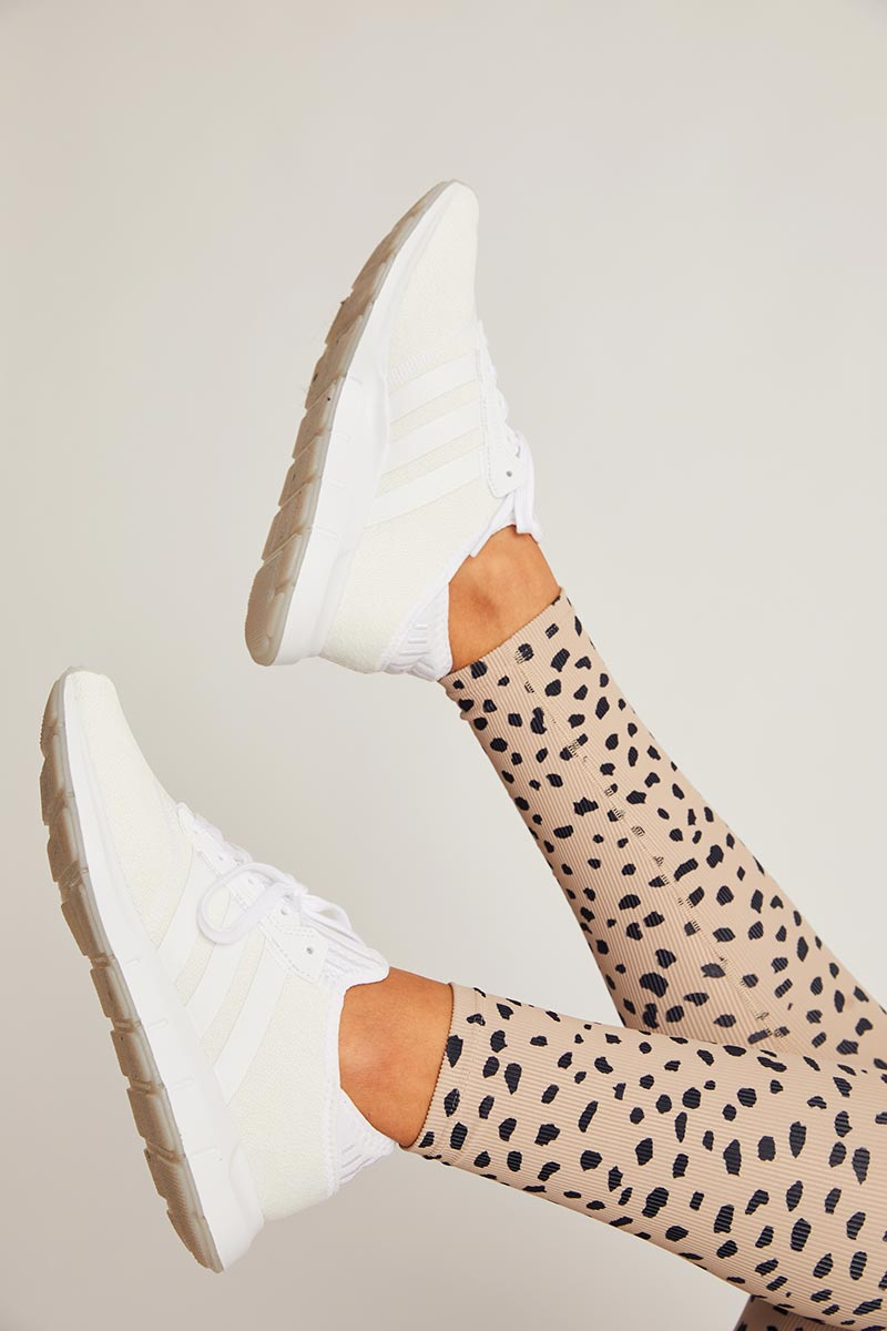 Giày Adidas Wmns Swift Run X 'Cloud White' FY2138 - Ảnh 2