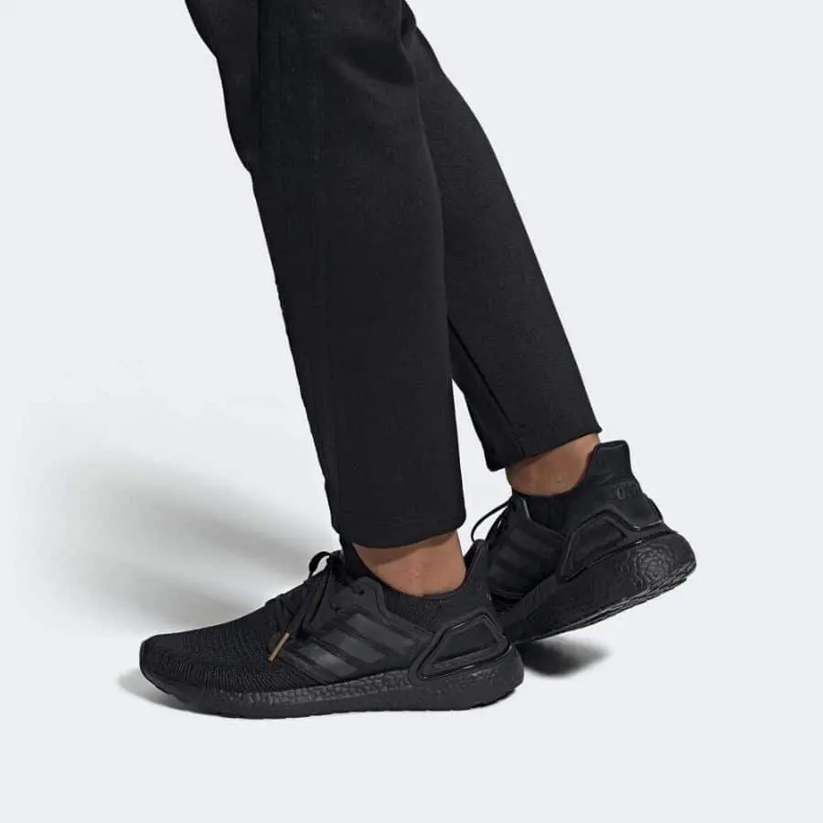 Alternative view of Giày Adidas James Bond 007 UltraBoost 20 'Triple Black' FY0645