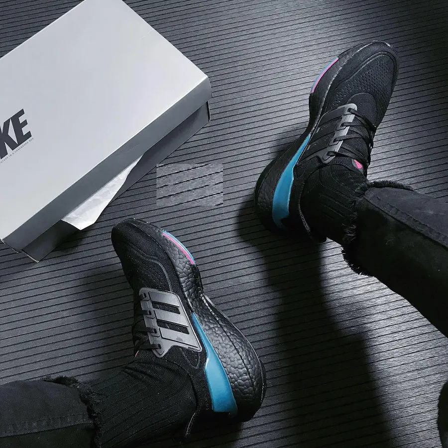 Giày Adidas UltraBoost 21 'Black Active Teal' FZ1921 - Ảnh 6