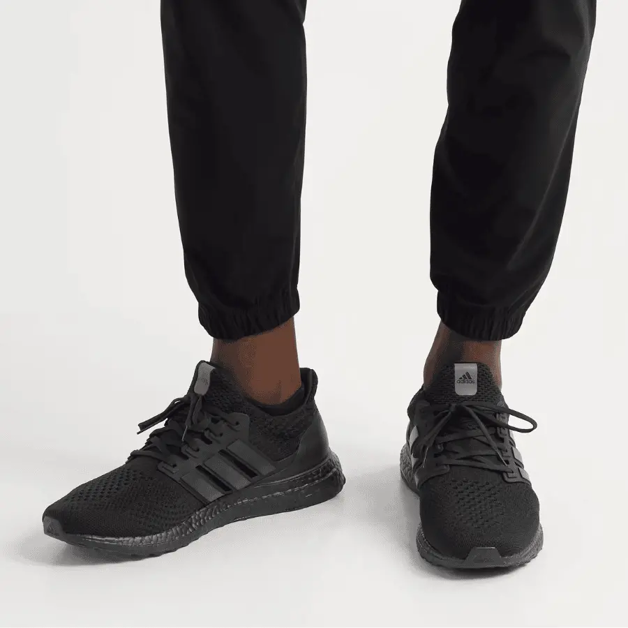 Alternative view of Giày Adidas Ultraboost 5.0 DNA 'Black' GV8745