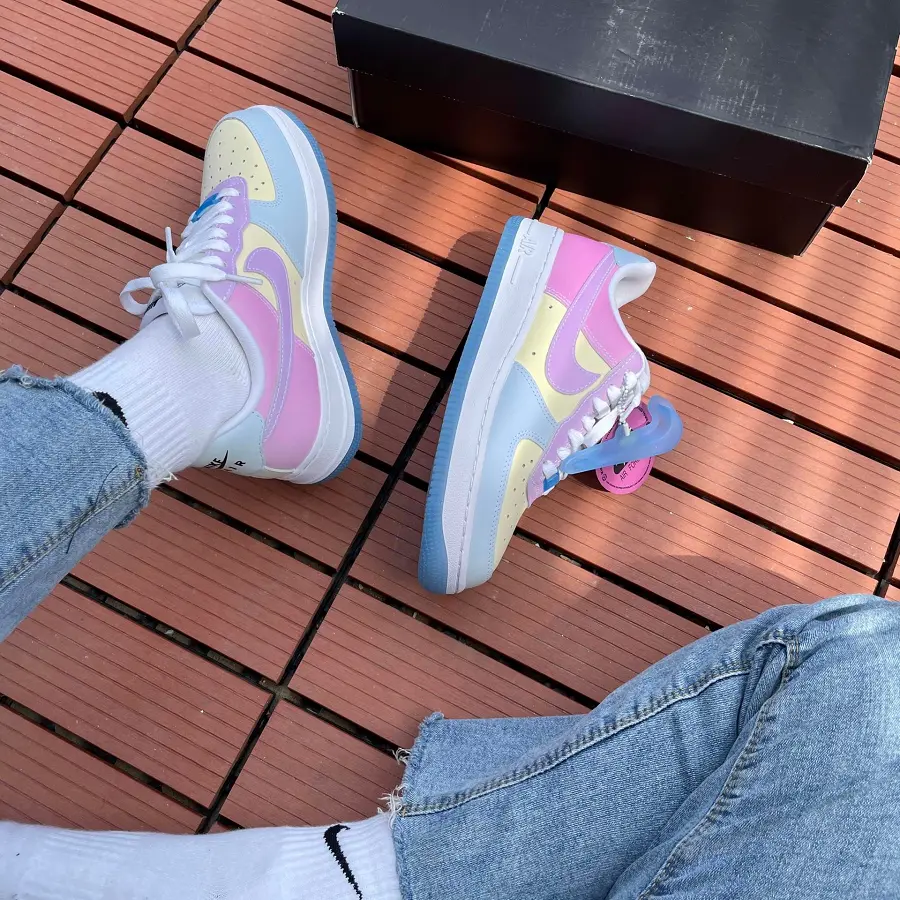 Alternative view of Giày Nike Wmns Air Force 1 '07 LX 'UV Reactive' DA8301-100