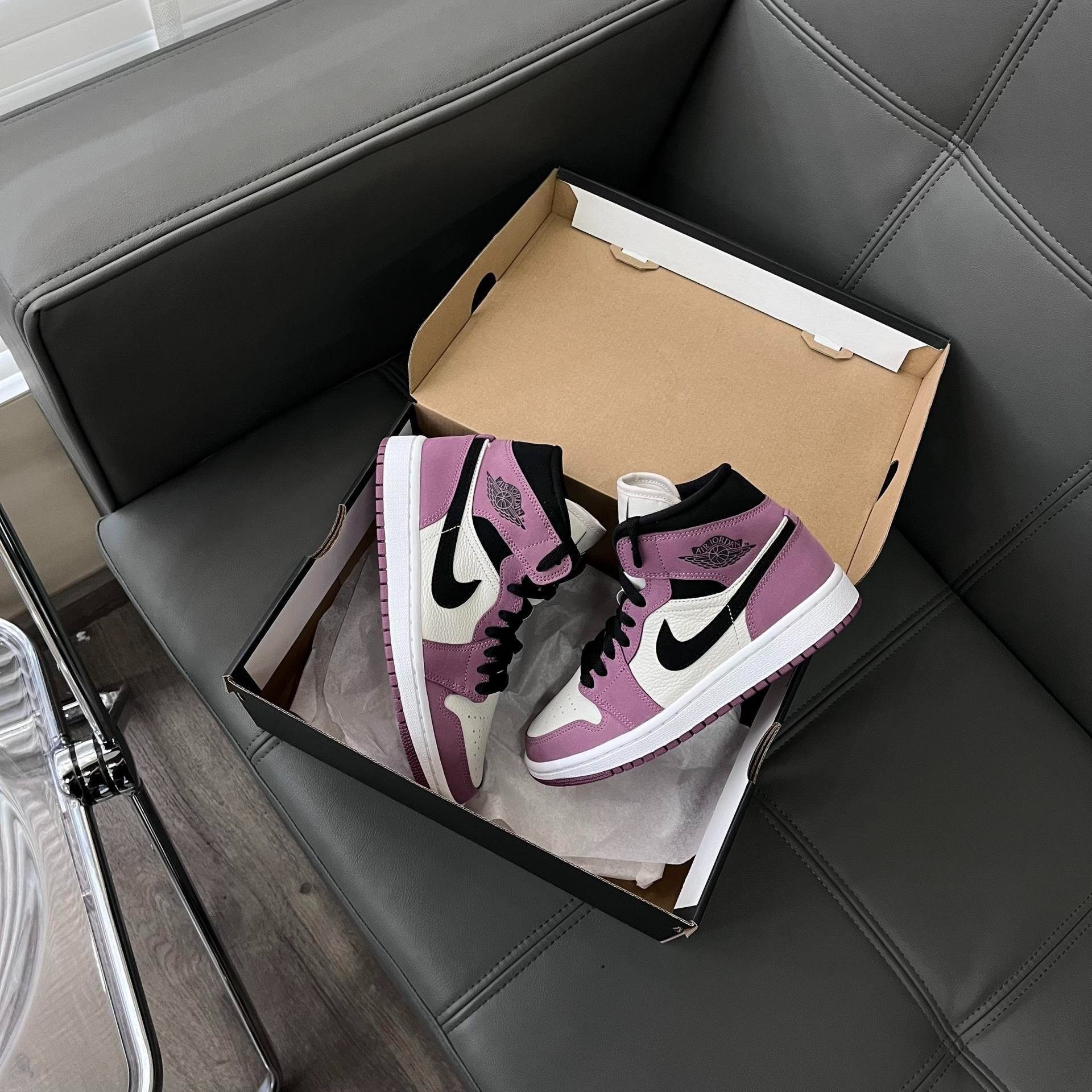 Giày Nike Wmns Air Jordan 1 Mid SE 'Berry Pink' DC7267-500 - Ảnh 5