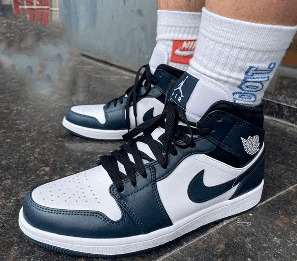 Giày Nike Air Jordan 1 Mid 'Armory Navy' 554724-411 - Ảnh 2