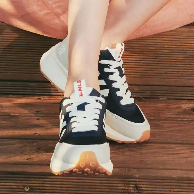 Giày MLB Chunky Jogger New York Yankees 'Navi' 3ASXX112N-50NYS - Ảnh 2